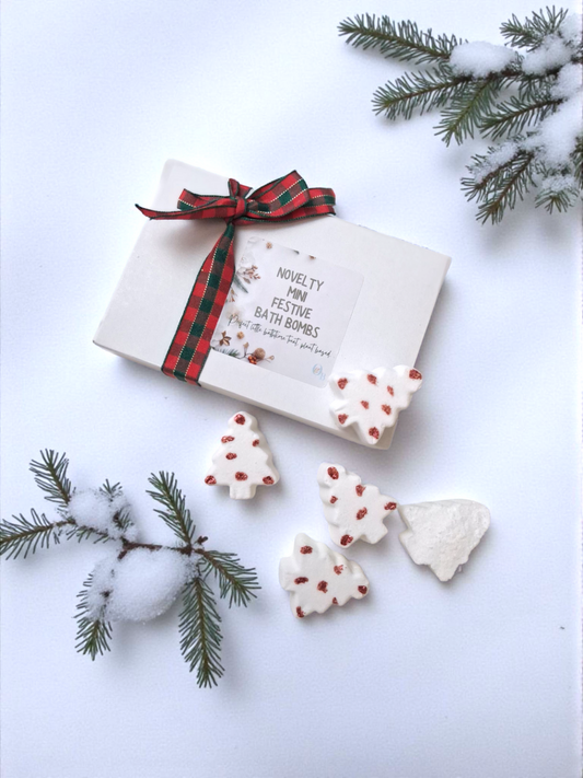 Mini Christmas tree bath bombs. Mistletoe scent