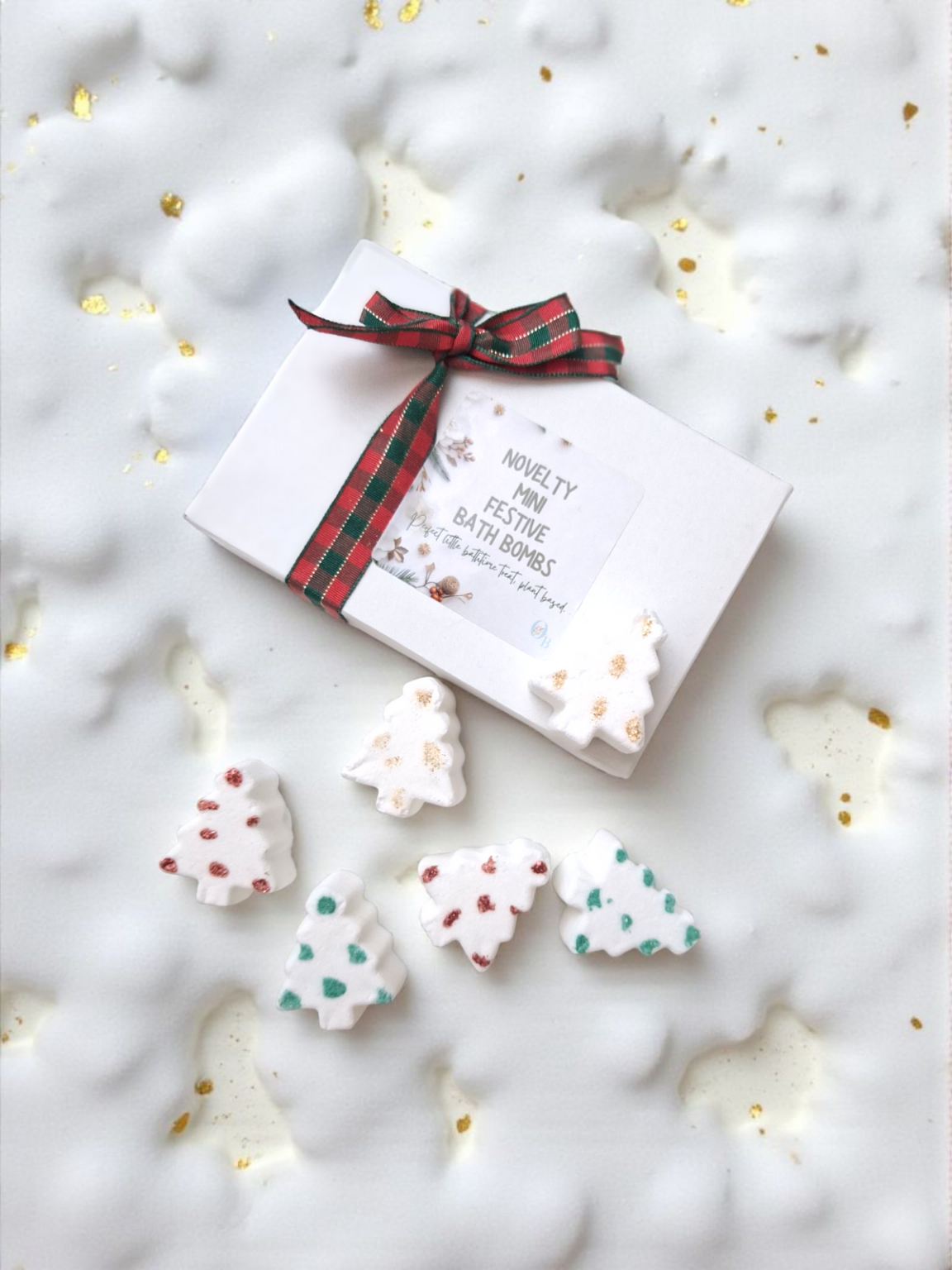 Mini Christmas tree bath bombs. Mixed Scents