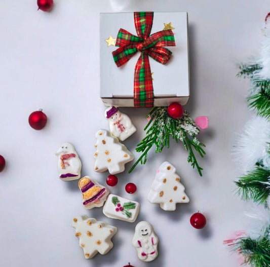 Festive Novelty mini bath bombs.