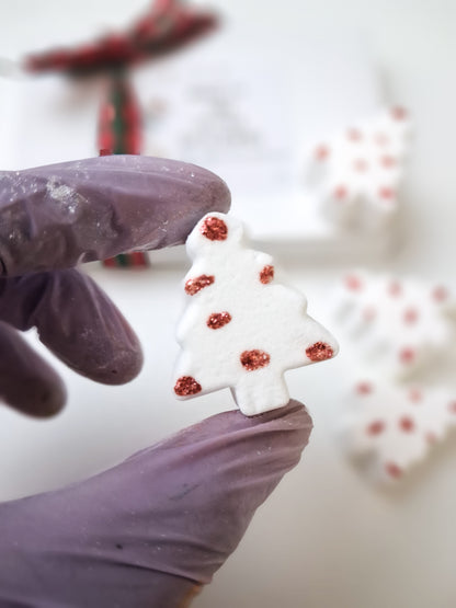 Mini Christmas tree bath bombs. Mixed Scents